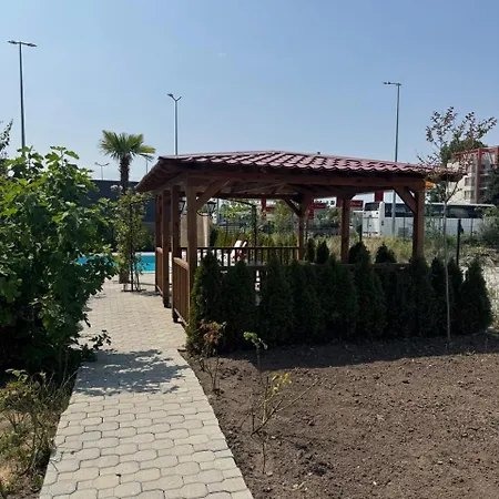 Апартамент студия магнолия 6, болгария